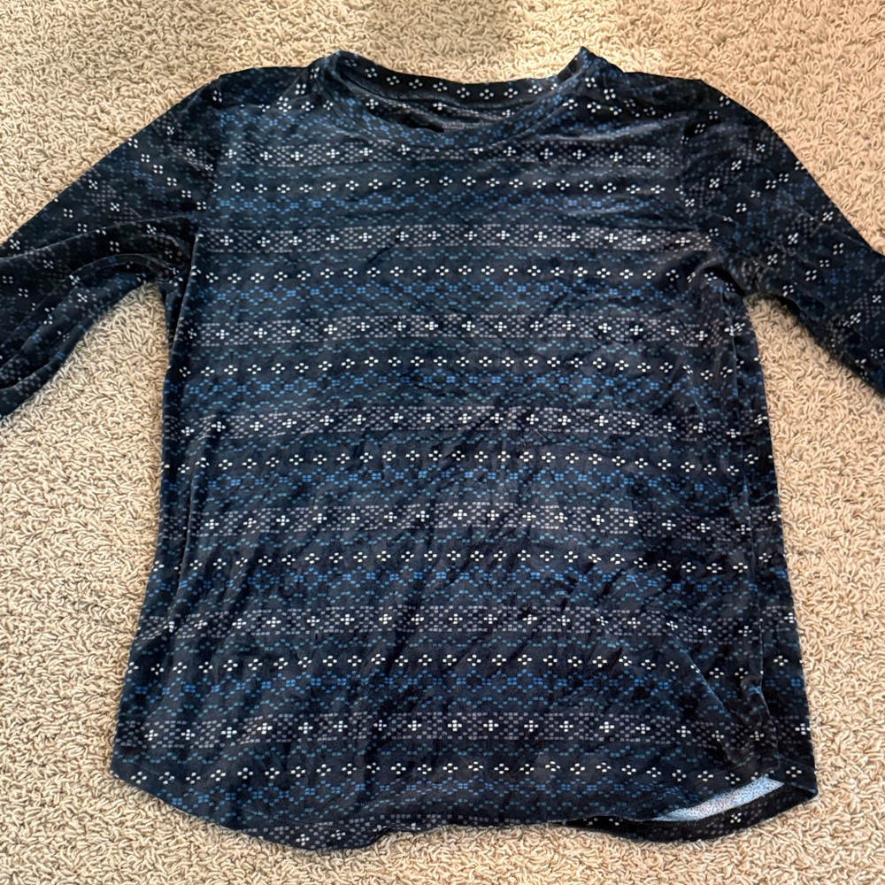 Cuddl Duds Black and White Patterned Top
